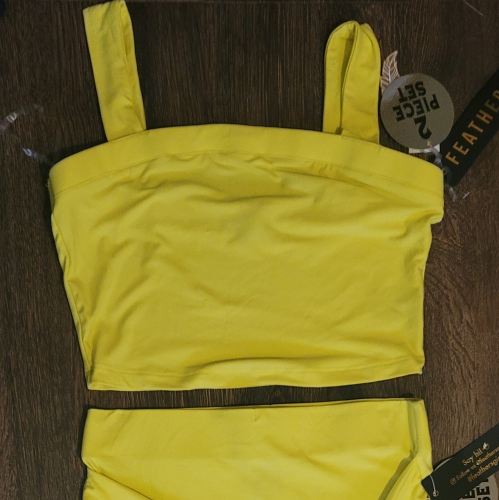 2 pc set - Picture 3 of 3